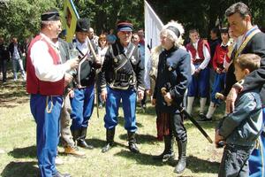 Susreli se hajduci i jataci, kriza omela kozake i komite