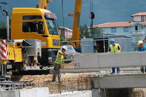 Rade punom parom: Kako do početka sezone završiti saobraćajnicu