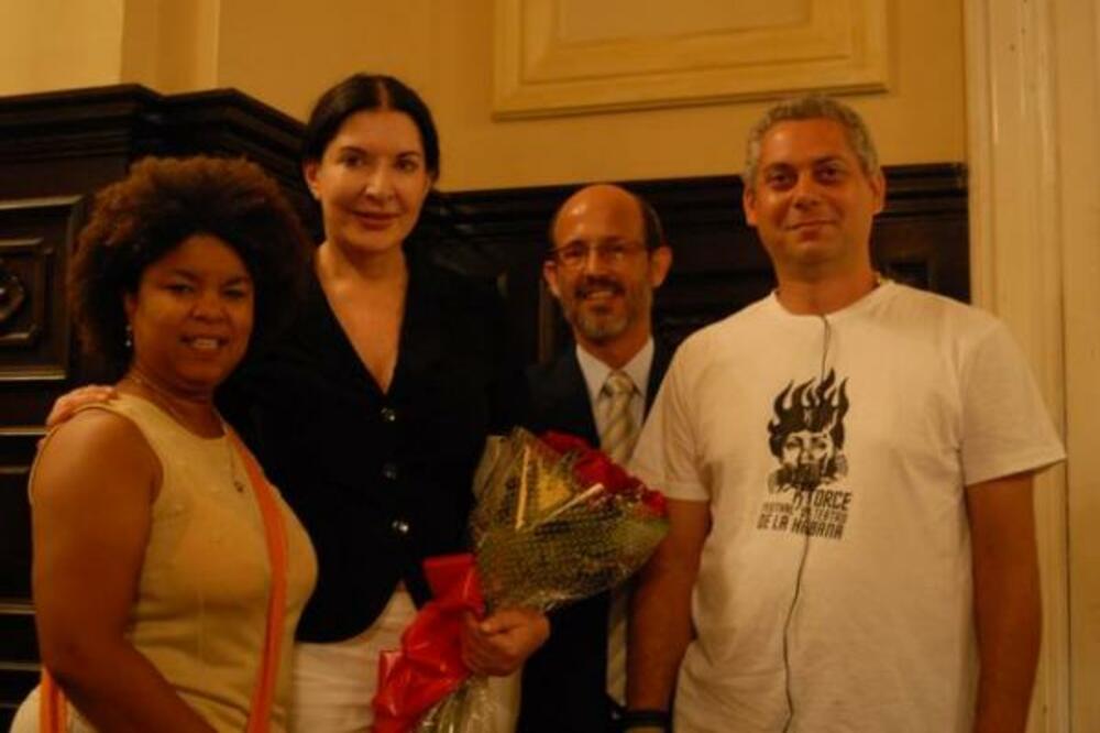 Marina Abramović, Foto: Isauniversidaddelasartes.wordpress.com