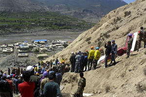 Srušio se mali avion na sjeveru Nepala, najmanje 11 poginulih