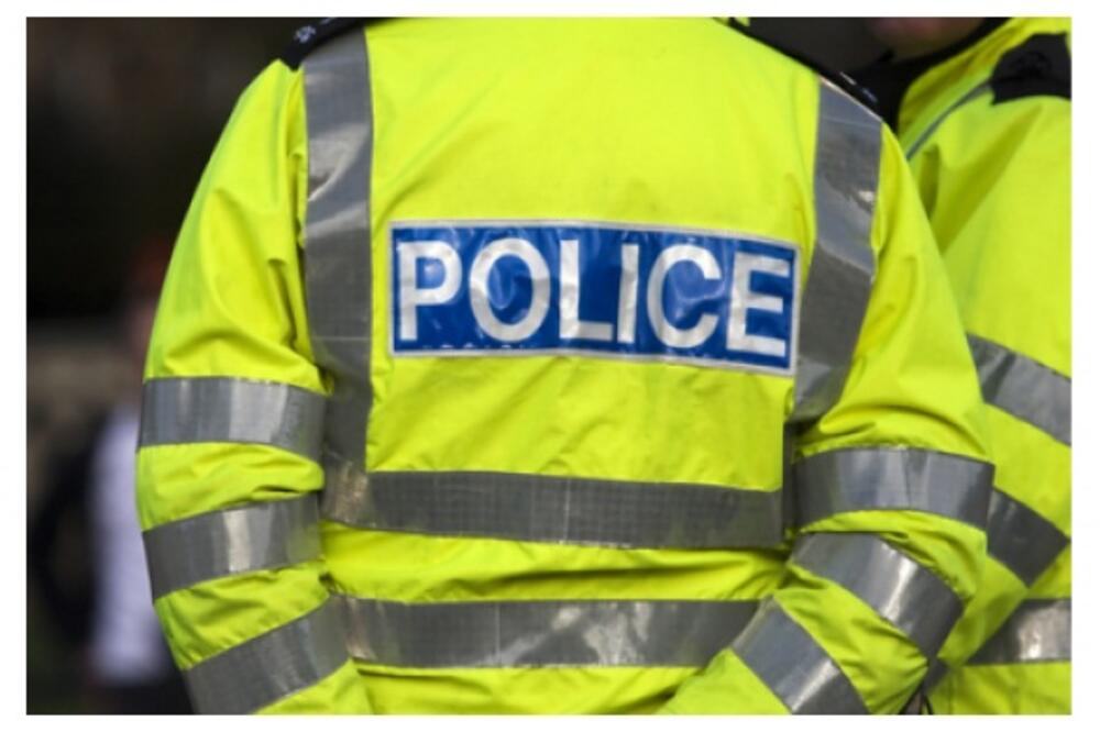 evakuacija, policija, Engleska, Foto: Blottr.com