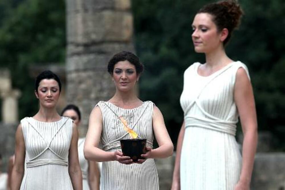 Olimpijska baklja, Foto: Rojters