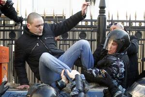 Ruski opozicionari 15 dana u zatvoru