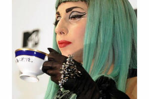 Šoljica iz koje je pila Lejdi Gaga prodata za 46.000 funti