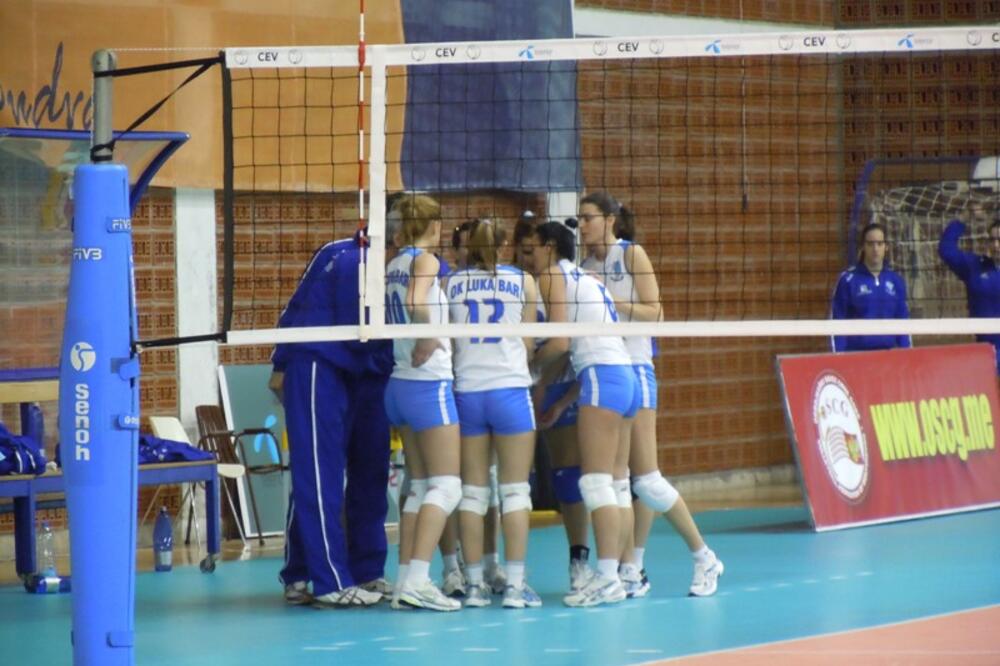 Odbojkašice Luke Bar, Foto: Odbojkaški savez  Crne Gore