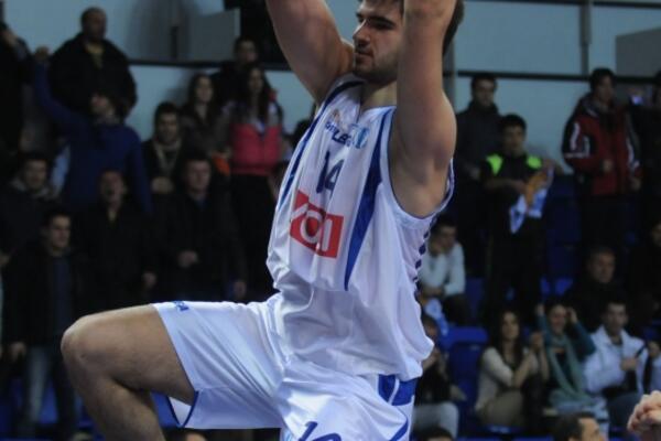 Budućnost u finalu, Mornar izborio majstoricu