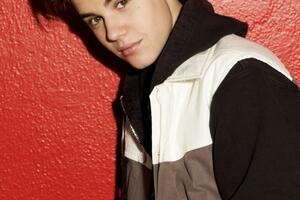 Džastin Biber: Premlad sam za brak