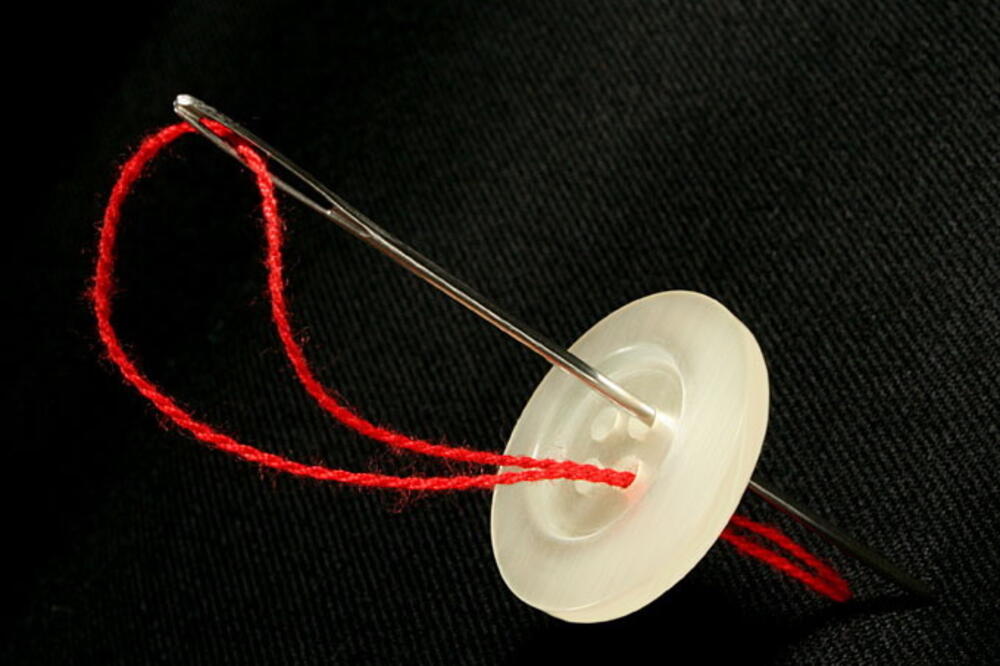 crveni konac, Foto: Trg-cuda.leonardo.it