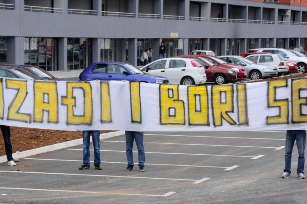 Studenti, Foto: Boris Pejović