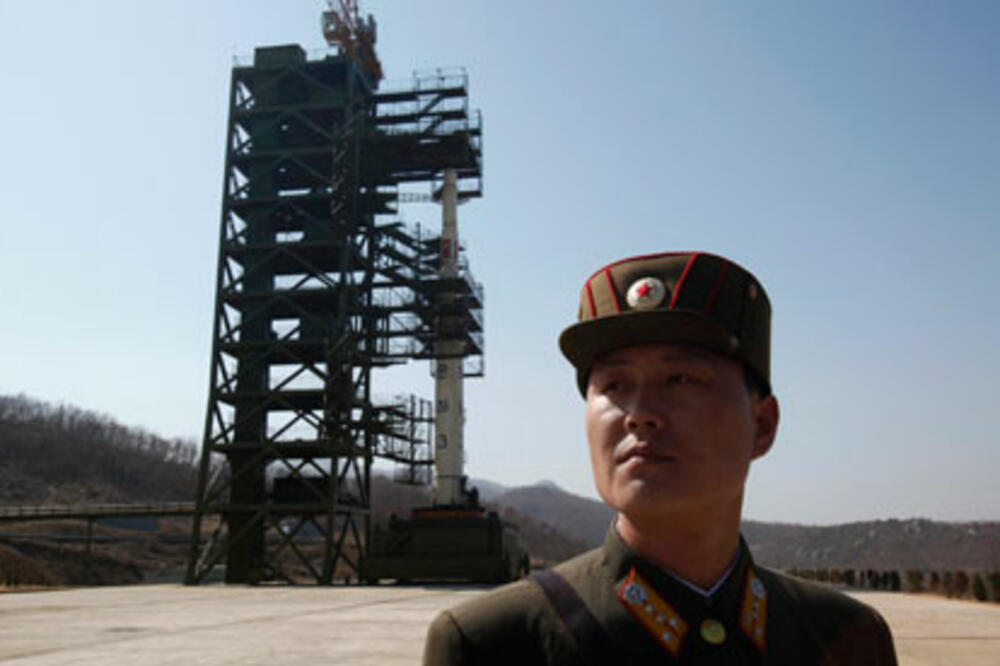 Sjeverna Koreja raketa, Foto: Guardian.co.uk