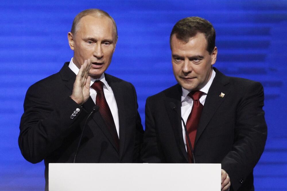 Vladimir Putin, Dimitrij Medvedev, Foto: Rojters