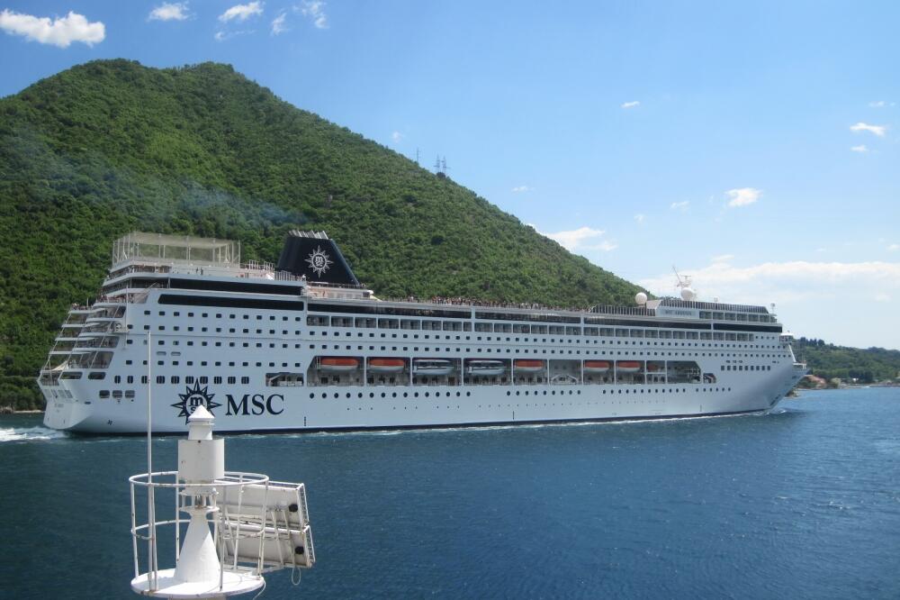 kruzer MSC Armonia, Foto: Drago Krivokapić