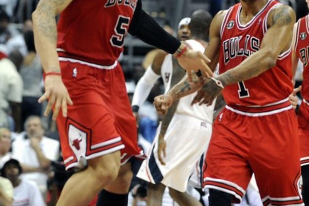 Buzer i Rouz, Foto: Reuters