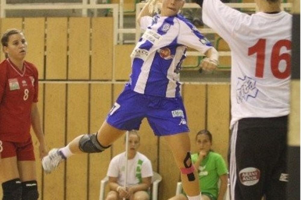 Majda Mehmedović, Foto: Www.handball.hu