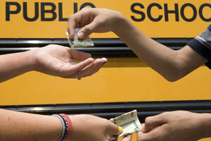 Srbija: Policija hapsi dilere droge u školama