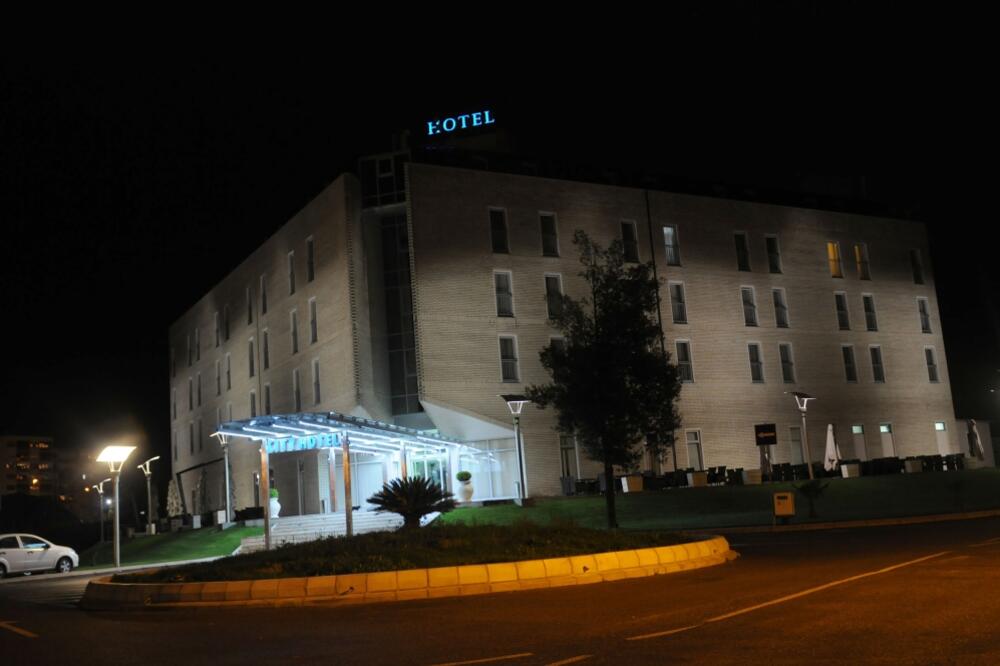 Hotel City, Foto: Savo Prelević