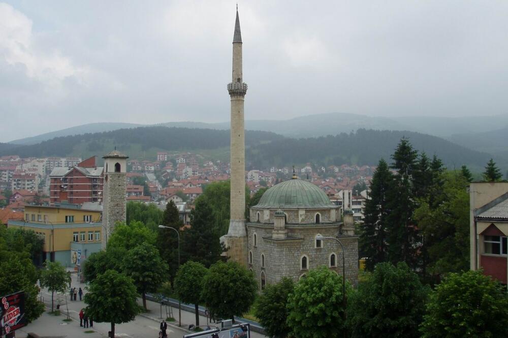 Husein pašina džamija, Foto: Panoramio.com