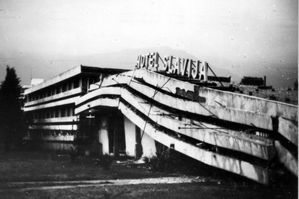 Hotel Slavija, Foto: Usgs.gov