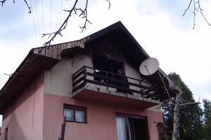 U požaru izgorjelo potkrovlje kuće Pljevljaka Bahrije Ćosovića