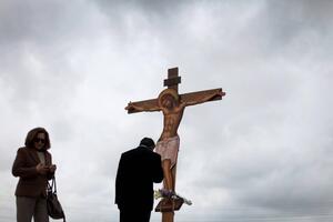 Lukšić: Postoji nešto više od nas samih