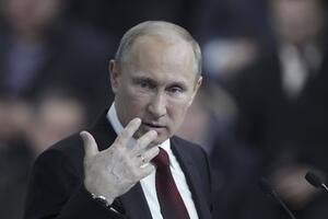 Putin nazvao NATO "ostatkom hladnog rata"