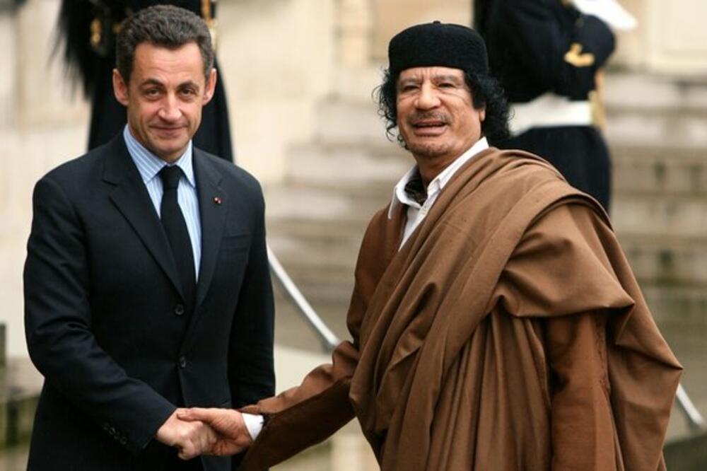 Sarkozi Gadafi, Foto: Telegraph