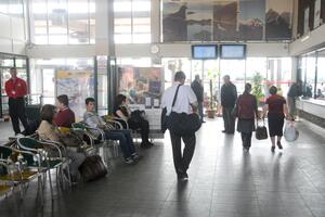 Radnici na autobuskoj stanici tjerali putnike sa perona