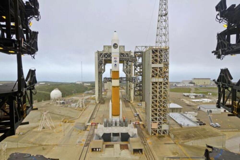 Delta 4, Foto: Lompocrecord.com