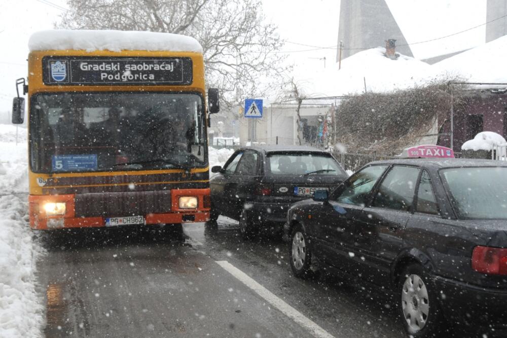 Podgorica snijeg saobraćaj, Foto: Vesko Belojević