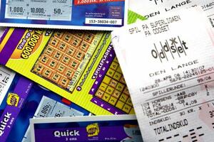 Greškom obaviješteno 300 Danaca da su postali milijarderi