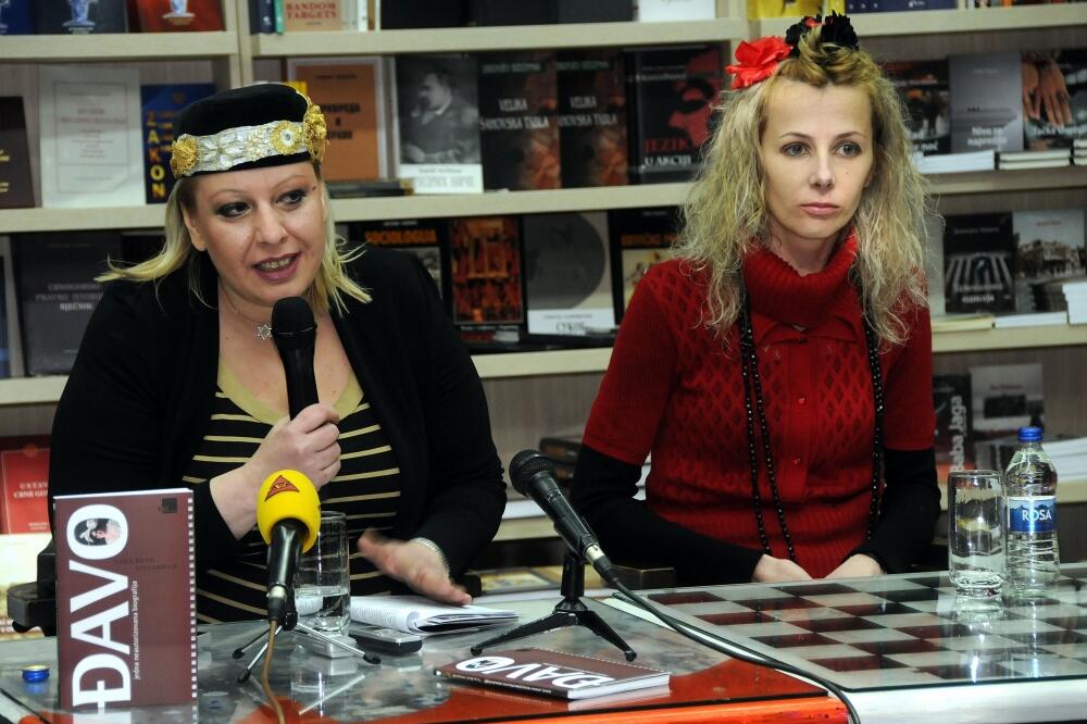 Lena Ruth Stefanović, Tanja Bakić, Foto: Boris Pejović
