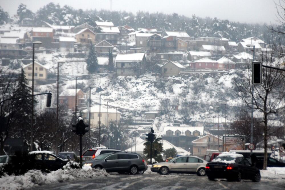 Malo brdo, divlja gradnja, Foto: Luka Zeković