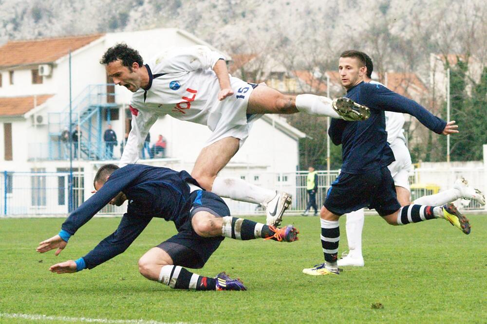 Bokelj - Petrovac, Foto: Radoje Milić