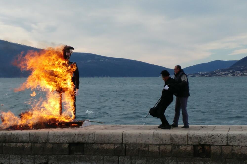 Danas u Tivtu, Foto: Siniša Luković