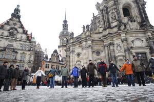 Njujork: Ljudski lanac dug 5 kilometara protiv nezaposlenosti