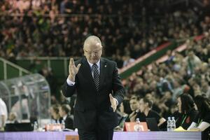 Spahija pred otkazom, Fener želi Ivkovića