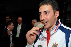 Budućnost brani primat