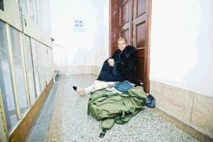 Mia Begović u inat bivšem mužu spava u haustoru