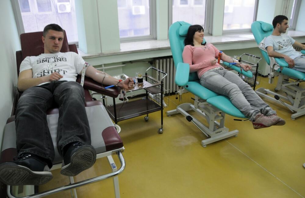 davaoci krvi, ekonomska Mirko Vešović
