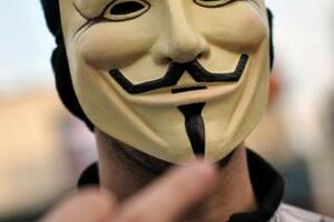 Uhapšeno 25 hakera iz grupe "Anonimus"