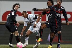 Aju odlaže operaciju ramena da bi pomogao Marseju