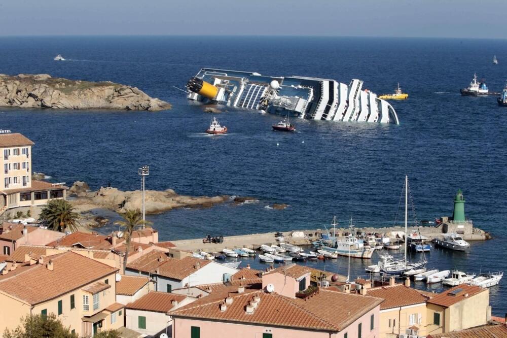 brod Italija, Foto: FoNet/AP