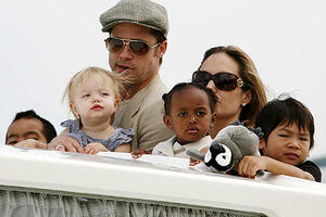 Bred i Anđelina grade kuću u Hrvatskoj