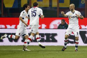 Bolonja gurnula Inter u ambis, Napoli deklasirao Fiorentinu