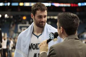 Džons brani titulu najboljeg trojkaša