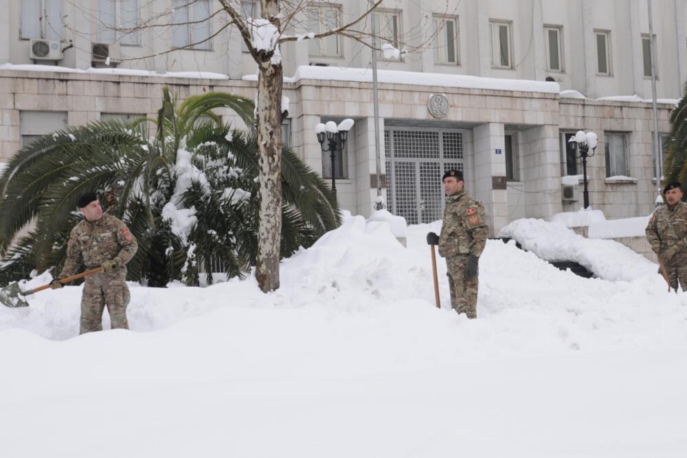 vojska snijeg, Foto: Arhiva Vijesti