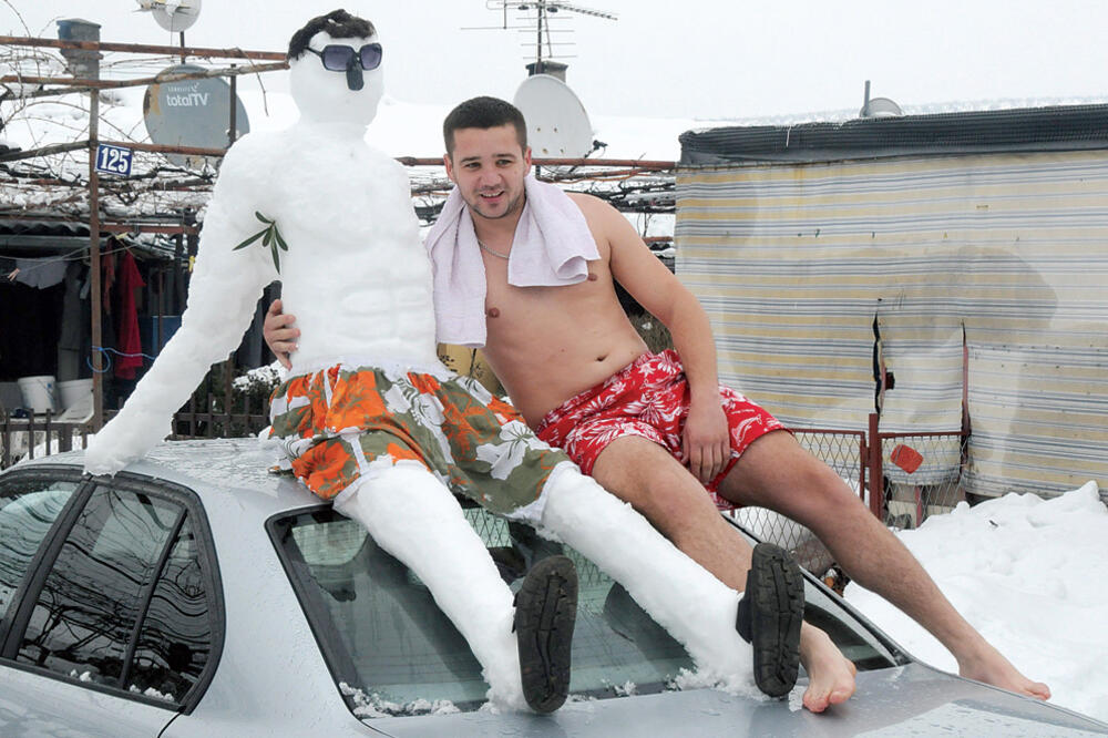 Konik, sunčanje, snijeg, nevrijeme Crna Gora, Foto: Vesko Belojević