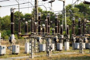 UPCG: Poslove svedite na minimum, štedite struju