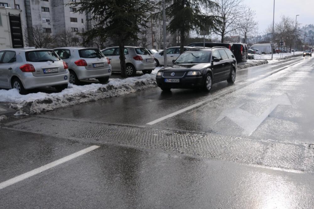 ležeći policajci, Foto: Boris Pejović