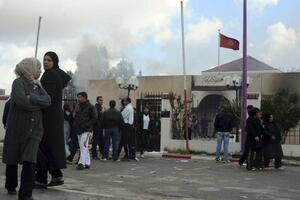 Novi sukobi u Tunisu, umiješana i Al-kaida